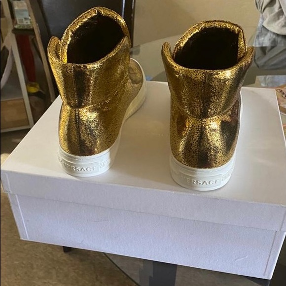 versace shoes